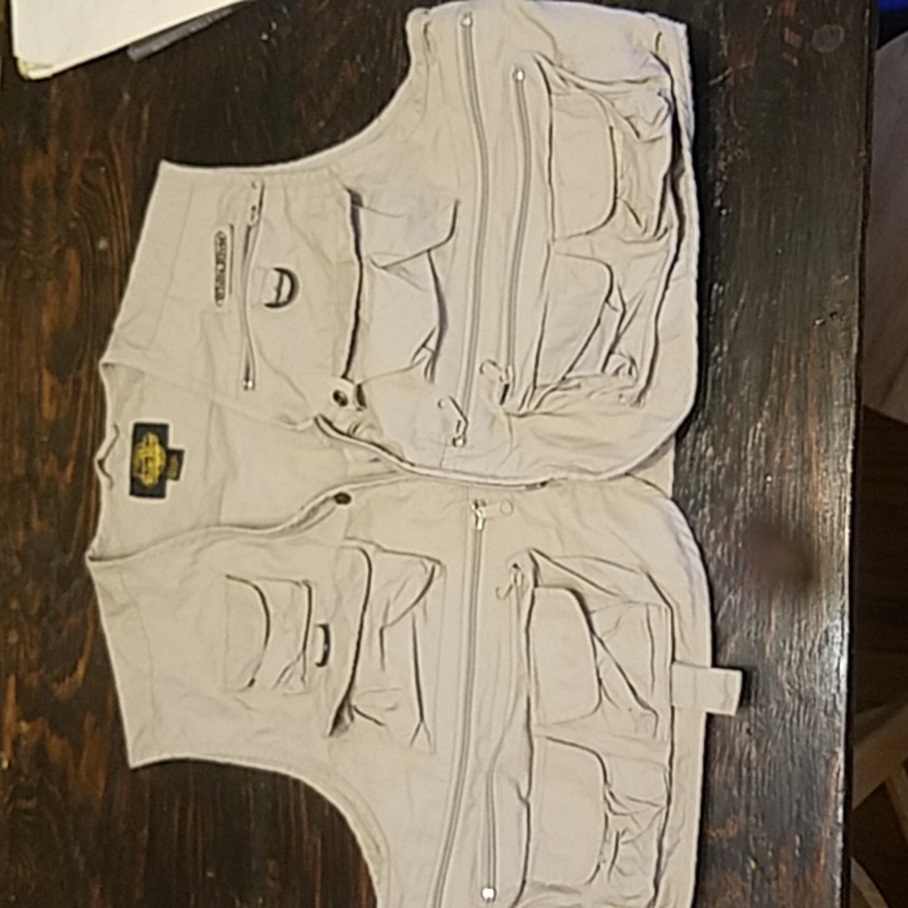 WHITE RIVER VEST Large